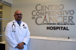 Dr. Alexis Cruz Chacón