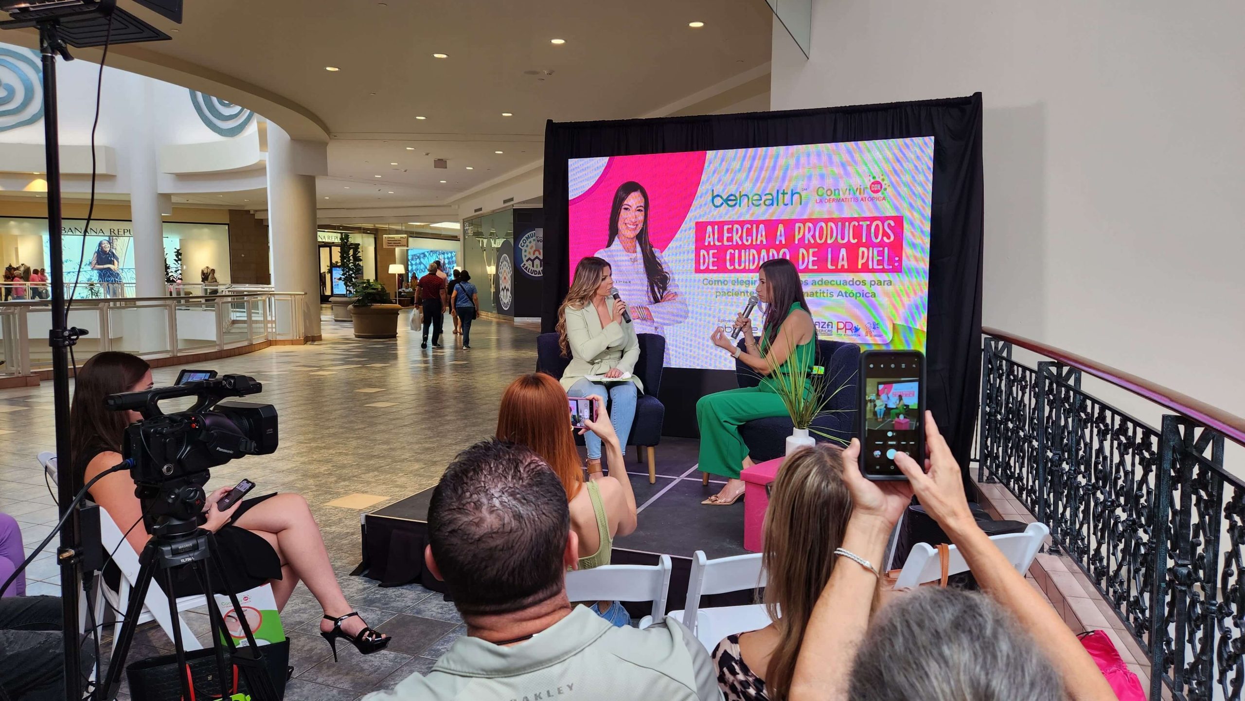 El evento ofreció una perspectiva integral sobre la dermatitis atópica, y los asistentes tuvieron la oportunidad de obtener información esencial de expertos.