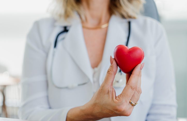 Este estudio representa un avance significativo en la comprensión y prevención del daño cardíaco asociado al tratamiento del cáncer.