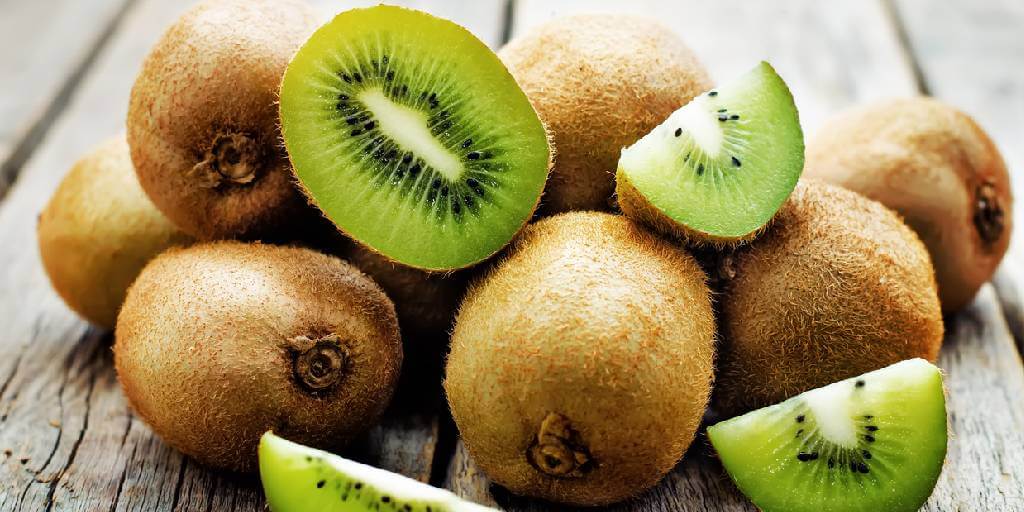 Cómo ayuda el kiwi a mejorar la calidad del sueño.