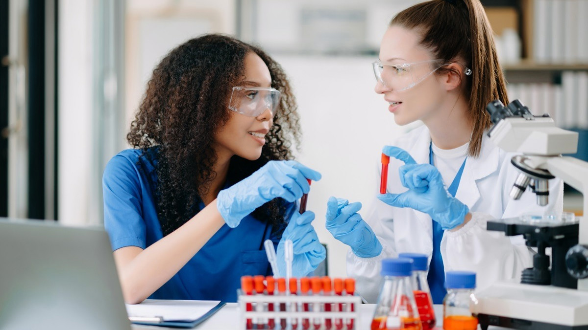 Foto: Febrero, Día Internacional de la Mujer y la Niña en la Ciencia