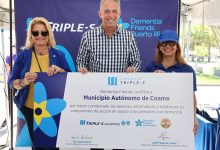 Tras cumplir con todos los requerimientos de capacitación sobre la población con demencia, la Fundación Triple S certificó hoy como Dementia Friends al Municipio de Coamo durante el Dementia Friends Tour 